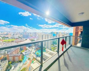 翠湖天幕大平层(融创春城书院)出门人民西路小西门