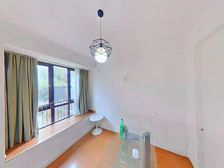 带80平 大花园 南北通透 花园洋房诚心出售