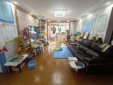 馨泰佳苑 房龄新 正规商品房 临地铁 双卫 交通便捷 有电梯