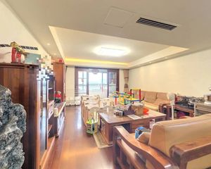新里西斯莱公馆 5室2厅 268.29平