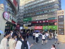 湖滨银泰延安路沿街餐饮商铺,地铁口炒货店,年租金35万