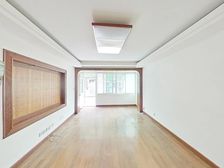 前滩商品房,附送50平米大花园,8号线地-铁口,看房有钥匙