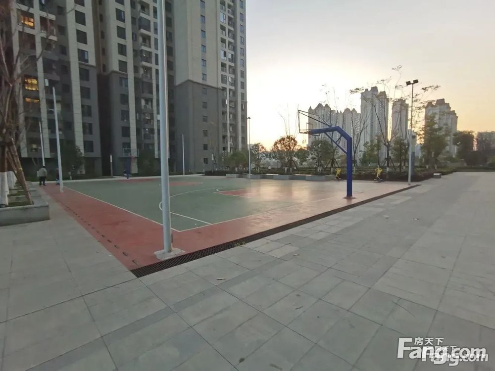 小区相关图
