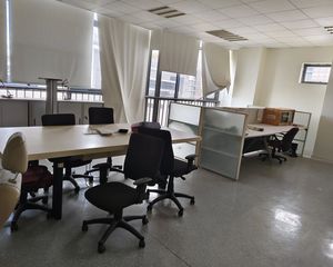 静安江场三路纯写字楼 中层508平 单价13681元