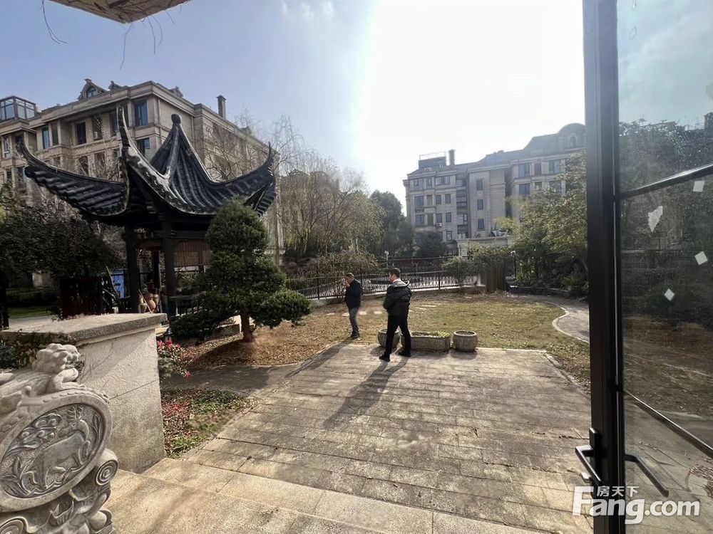 小区相关图