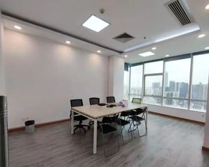 3号线地铁口,壬丰大厦553方,三面采光,价格可议