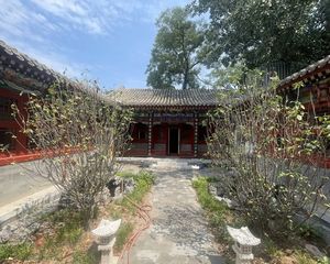 东城区,四合院占地1亩地,景山厚街