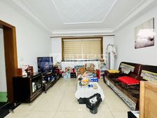 良友新村 2楼 三房二厅二卫 西边套 现浇房 有车位