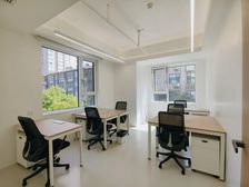 新街口!一价全含!中央商场旁 多户型可选 户型方正明亮 实拍