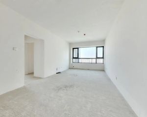 中粮鸿云 3室1厅 东北