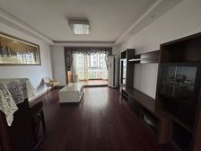 390弄丨127平三房两卫丨多层中区丨业主诚售