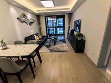 公元2040 中间好楼层 刚需小三居 车位充足 临地铁