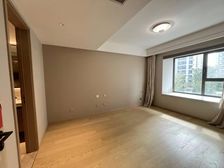 徐泾新房!蟠龙新天地,A户型三房两卫,户型方正,看房随时!