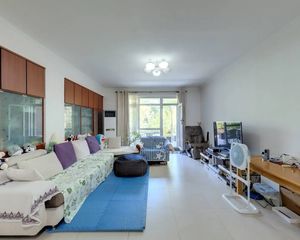 北一街8号 3室2厅 166.06平