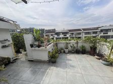 两房带大露台,满五唯壹家具家电全送,采光漂亮,看房方便