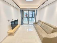 一梯一户!地铁口次新房!开发商精装修拎包入住!业主诚意出售!