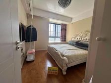 花园洋房 精装3房 带产权车位 税费各付 中间楼层 宝龙商圈