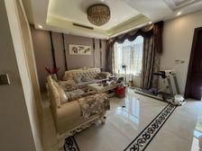 大露台。带阳光房,带地下室。恒盛湖畔豪庭别墅,恒贤崇实