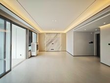 精装大平层 带新风地暖中央空调 4房3卫 随时看房