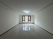 世纪华庭 大三室小高层 精装修的 房子特别好!