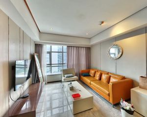 西部国际金融中心 采光充足,交通便利,配套设施齐全,位置好