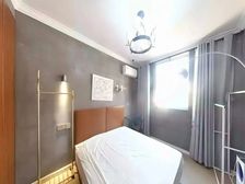 龙山新村 近医院 中间楼层采光好 商品房 精装好房 带电梯!