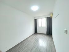 南北通透 楼层好 商业配套齐全 出行方便 满五 近医院