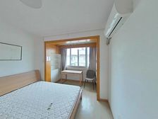 热门小区,经典小户型,领包入住闹中取静,诚心出售,看房随时。