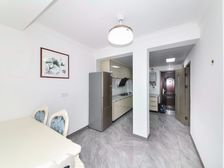 近地铁 购物方便 密度低 商品房 满五 装修好