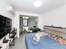 静安区,精装修三楼,可拎包入住,花园小区,诚意出售,看房随时