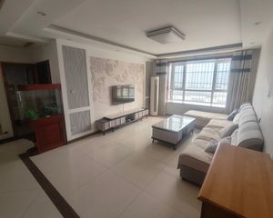 御景城南北通透三居 简装中层98万急售