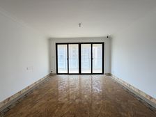 中创旁低密度社区,1梯1户次新未住采光全天带车位降价急售!