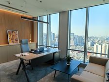 5元出租:东城区王府井边,新东安写字楼327㎡精装,港资物业