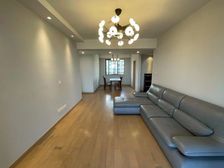 商品房 高楼层视野无遮挡 装修好 小区新 南北通透