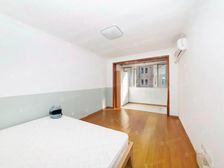 小区花园位置,中间楼层,楼下大商场,看房有钥匙!特别诚意出售