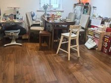 电梯高区精装修两房一厅 房东诚意卖价格可谈 有车位 随时可看