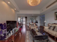 加州水郡大平层 保养新 户型方正 景观视野佳 满五税少诚意售