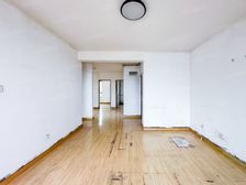 三林近前滩,中环旁11号线地铁口,近商场业主诚售看房方便