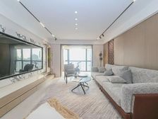 送百卍豪华装修,送车位,高区三开间朝南飞机户型,拎包即住能砍