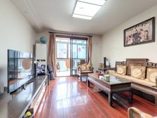 铂金华府 3室2厅 136.76平