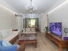 144+20平,大四房,精装修保养好可拎包入住,看房方便,天