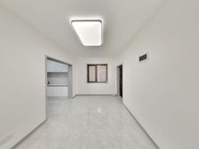 吉利花园 精装两室 私产 有座位 可贷款 中楼层带电梯