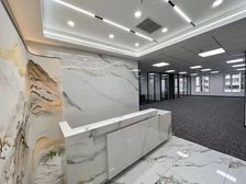 精装修可配家具 荣盛中心高端楼盘 交通方便