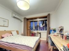 地铁80米 两大综合体80米 户型方正采光嘎嘎好