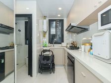 精装修电梯房,13/15号线大渡河路地铁口,朝南一房厨卫朝北