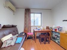 全明格局!!户型方正!!业主急出售大降价!!