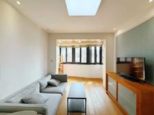 我在小区住了8年,买民苑找我就对了,正厅带阁楼精装价格可大谈