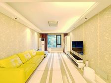 吹的天花乱坠 不如咱移步看房! 风里雨里我在这 时间等你!