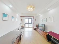 新上精装三房 一八年次新小区 送产权车位 对面平和双语