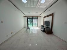 近地铁 商业 飞机户型大三房 超高得房率价格可谈 随时看房